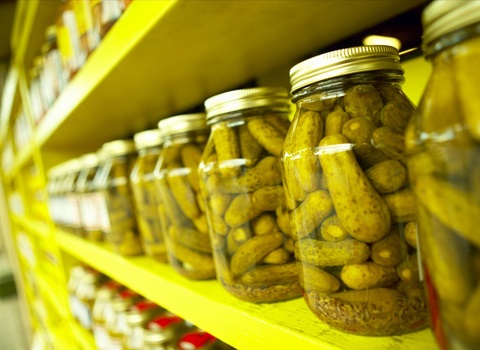 تصویر 3 از فروش خیارشور شیشه ای ریز + قیمت خرید به صرفه
