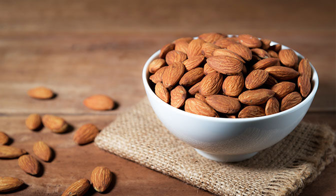 تصویر 1 از فروش بادام درختی خام ایرانی + قیمت خرید به صرفه