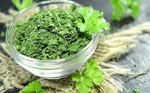 خرید و قیمت سبزی جعفری خشک + فروش عمده