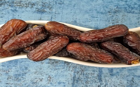تصویر 1 از فروش خرما پیارم درجه یک + قیمت خرید به صرفه
