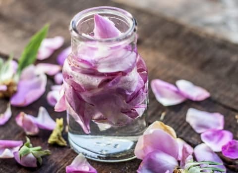 تصویر 4 از قیمت گلاب دو آتیشه اصل با کیفیت ارزان + خرید عمده