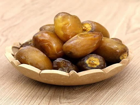 تصویر 2 از قیمت خرما زرد عسلی با کیفیت ارزان + خرید عمده