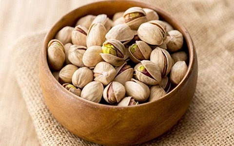 تصویر 1 از قیمت پسته احمدآقایی نمکی با کیفیت ارزان + خرید عمده