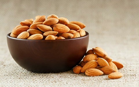 تصویر 4 از قیمت خرید بادام مامایی صادراتی عمده به صرفه و ارزان