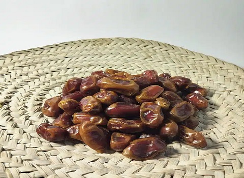 تصویر 1 از فروش خرما استعمران درجه یک + قیمت خرید به صرفه