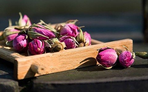 تصویر 4 از فروش غنچه گل محمدی کاشان + قیمت خرید به صرفه