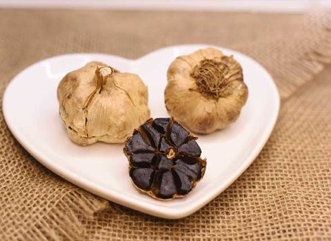 تصویر 2 از خرید و فروش سیر سیاه مرغوب با شرایط فوق العاده