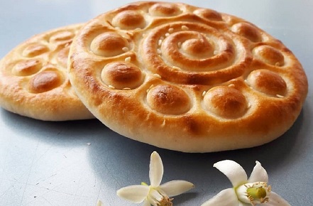 تصویر 5 از قیمت خرید کلوچه گردویی نظری + فروش ویژه