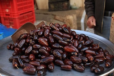 تصویر 5 از قیمت خرید خرما سیاه صادراتی + فروش ویژه