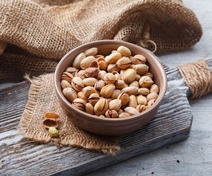 تصویر 3 از فروش پسته بادامی شور + قیمت خرید به صرفه