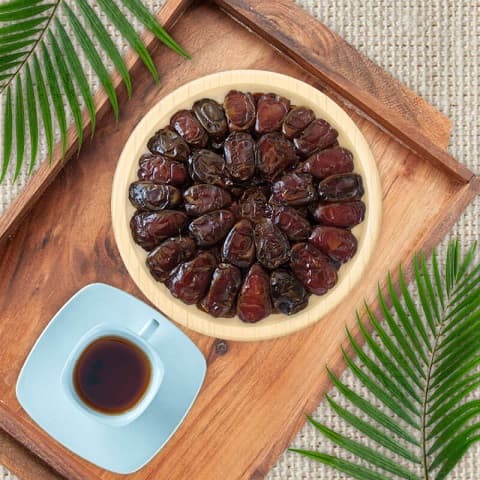 خرما کبکاب شیره دار با بافت نرم و عسلی