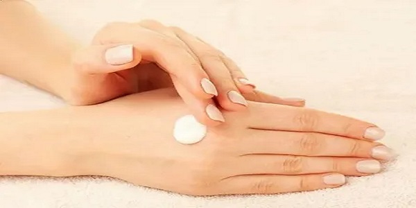 تصویر 5 از قیمت خرید کرم آبرسان لدورا + فروش ویژه