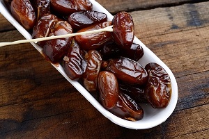 تصویر 2 از قیمت خرما پیارم صادراتی + خرید باور نکردنی