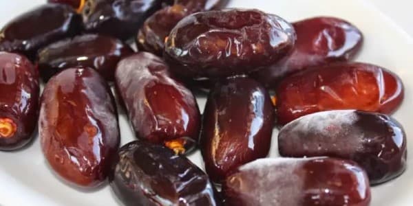تصویر 4 از قیمت خرمای کلوته جیرفت با کیفیت ارزان + خرید عمده