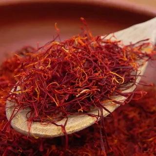 خرید و قیمت عصاره مایع زعفران یک لیتری + فروش صادراتی