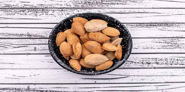 تصویر 4 از فروش بادام مامایی درجه یک + قیمت خرید به صرفه