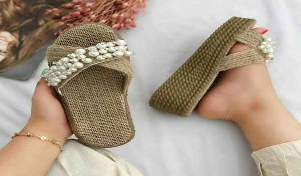 تصویر 2 از قیمت دمپایی روفرشی زنانه با کیفیت ارزان + خرید عمده
