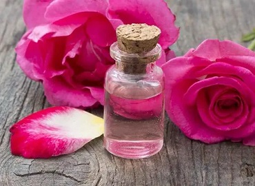 تصویر 1 از قیمت خرید گلاب دو آتیشه کاشان + فروش ویژه