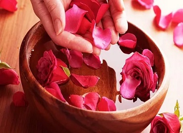 تصویر 4 از قیمت خرید گلاب دو آتیشه کاشان + فروش ویژه