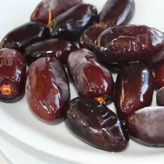 تصویر 2 از قیمت خرما خاصویی  صادراتی  با کیفیت ارزان + خرید عمده