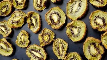 تصویر 3 از قیمت خرید کیوی خشک خانگی + فروش ویژه