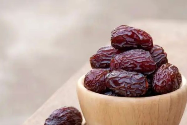 تصویر 1 از قیمت خرید خرما پیارم اصل + فروش ویژه