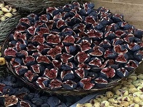 تصویر 1 از خرید و قیمت انجیر خشک سیاه + فروش عمده