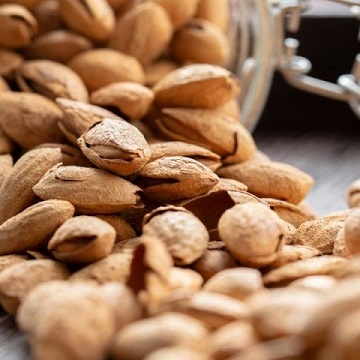 قیمت خرید بادام درختی خام ایرانی با فروش عمده