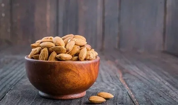 تصویر 4 از قیمت مغز بادام مامایی + خرید باور نکردنی