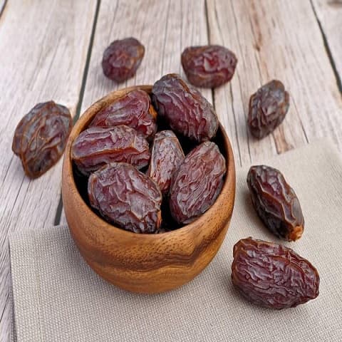 بهترین قیمت خرمای پیارم حاجی آباد