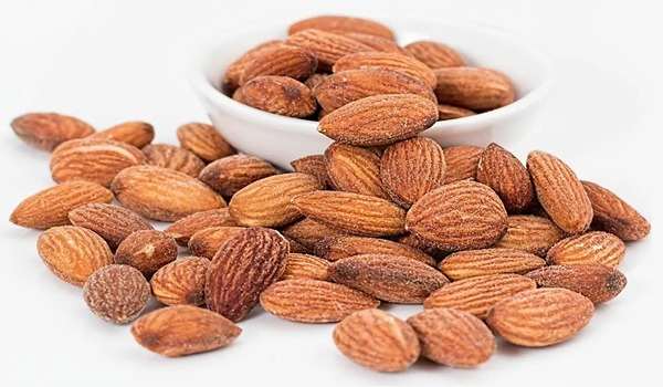 تصویر 3 از قیمت بادام مامایی خام + فروش ویژه