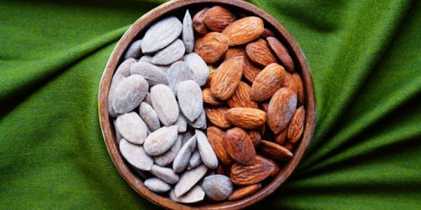 تصویر 1 از قیمت و خرید بادام مامایی درجه یک + فروش ارزان