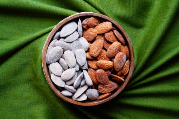 تصویر 2 از قیمت خرید بادام مامایی درجه یک با فروش عمده