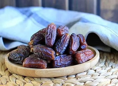 تصویر 1 از قیمت خرید خرما زاهدی خشک + فروش ویژه