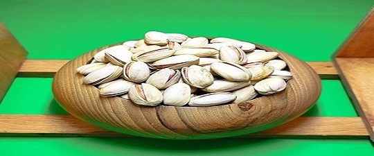 تصویر 1 از قیمت خرید پسته خام زعفرانی + فروش ویژه