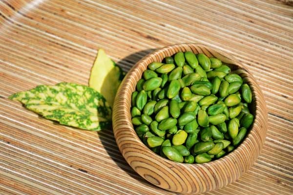 تصویر 2 از قیمت و خرید مغز پسته لب ماتیکی + فروش ارزان