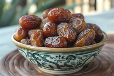 تصویر 5 از قیمت خرید خرما کلوته درجه یک + فروش ویژه