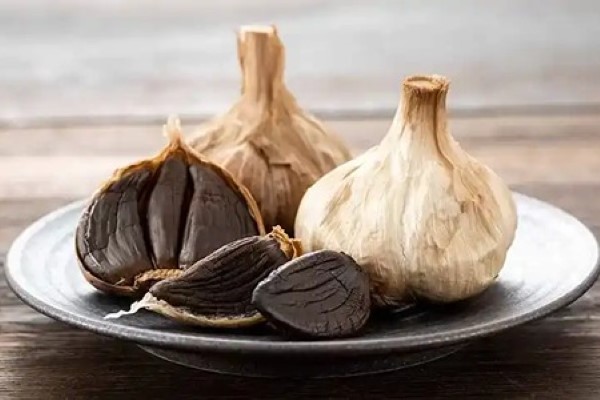 تصویر 4 از قیمت و خرید سیر سیاه شیراز + فروش ارزان