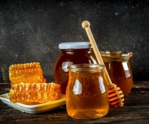 تصویر 1 از خرید و قیمت عسل چهل گیاه طبیعی + فروش عمده