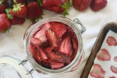 تصویر 3 از قیمت خرید میوه خشک توت فرنگی + فروش ویژه