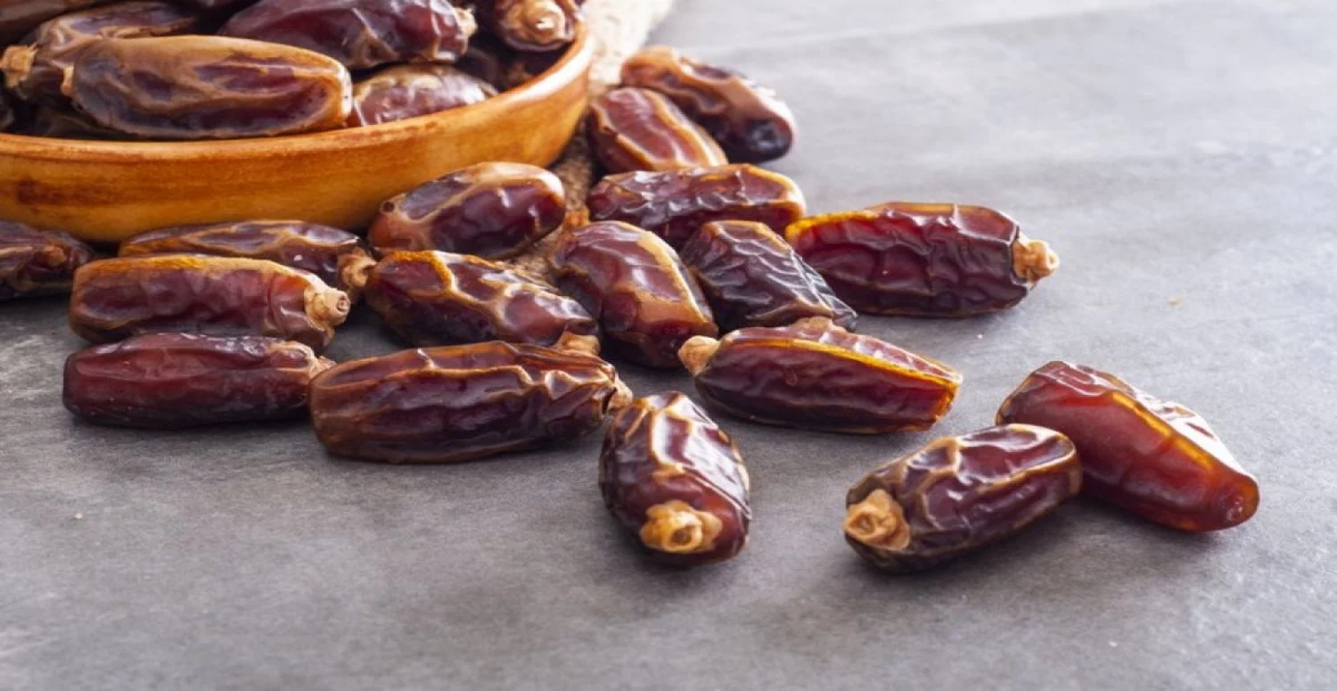 تصویر 5 از قیمت خرما پیارم هرمزگان + خرید باور نکردنی