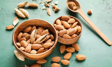 تصویر 3 از قیمت خرید مغز بادام ربیعی + فروش ویژه
