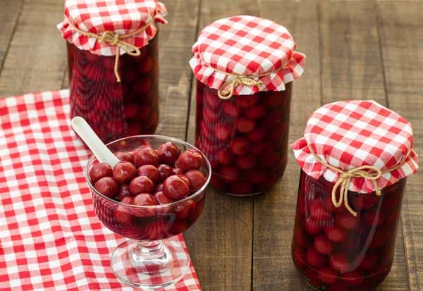 قیمت کمپوت آلبالو شیشه ای + خرید باور نکردنی