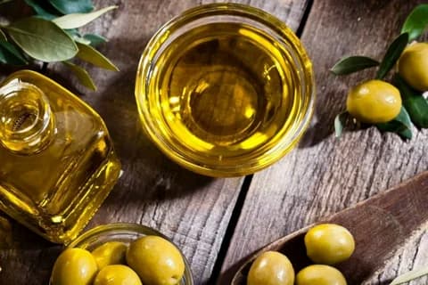 تصویر 1 از فروش روغن زیتون آتامان + قیمت خرید به صرفه