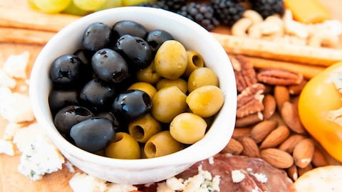 تصویر 4 از خرید و قیمت زیتون شور بی هسته + فروش صادراتی