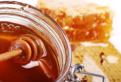 تصویر 1 از خرید و قیمت عسل چهار گیاه ممتاز خوانسار + فروش عمده