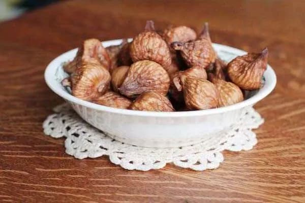 قیمت خرید انجیر خشک درجه ۱ + فروش ویژه