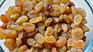 تصویر 1 از قیمت خرید کشمش پلویی آفتابی ممتاز اصل + فروش ویژه