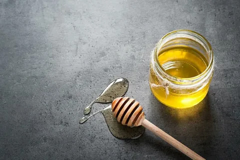 تصویر 3 از قیمت عسل سماق لایمن + خرید باور نکردنی
