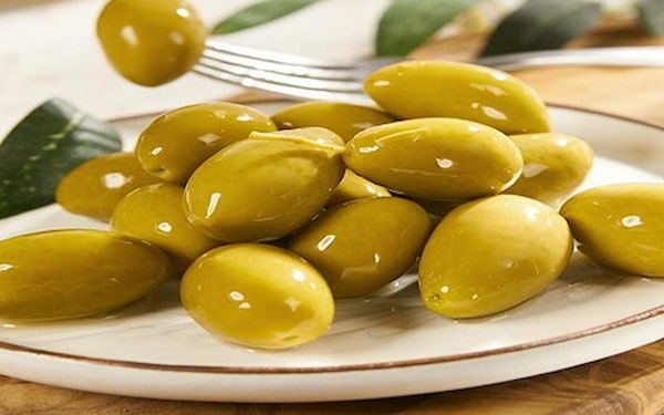 قیمت خرید زیتون رویال طارم با فروش عمده